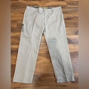 Lee Men's Extreme Motion  Straight Fit Tapered Leg Khaki Pants 42x32 NWT Casual